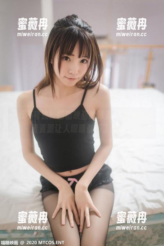一点不夸张！喵糖映画的深蓝JK制服，高清资源让人眼睛都亮了起来。