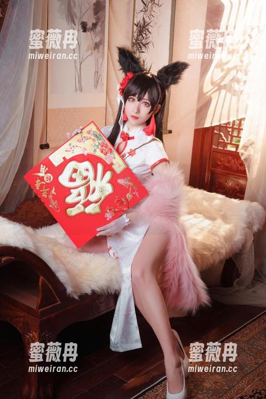 Rioko凉凉子 试图挑剔一下Rioko凉凉子的比基尼搭配,结果在圣路易斯的原图里崩溃了,真的太赞!