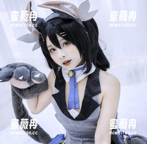 SayoMomo SayoMomo的黑色复活节兔女郎全集,准备好被吸引了吗?