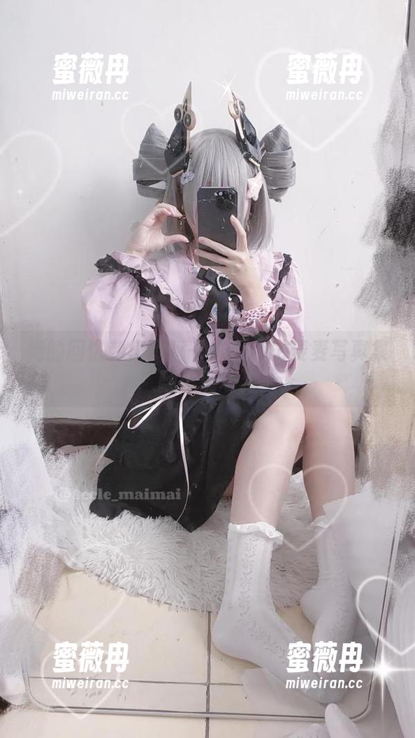 Seele麦麦 她的回忆刺痛了我——Seele麦麦写真集翻车现场。