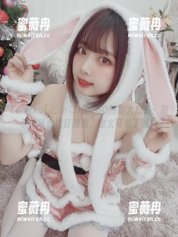 Tomiko(とみこ)的FGO图集大放送：拍照间隙偷偷打游戏，也太可爱了吧！
