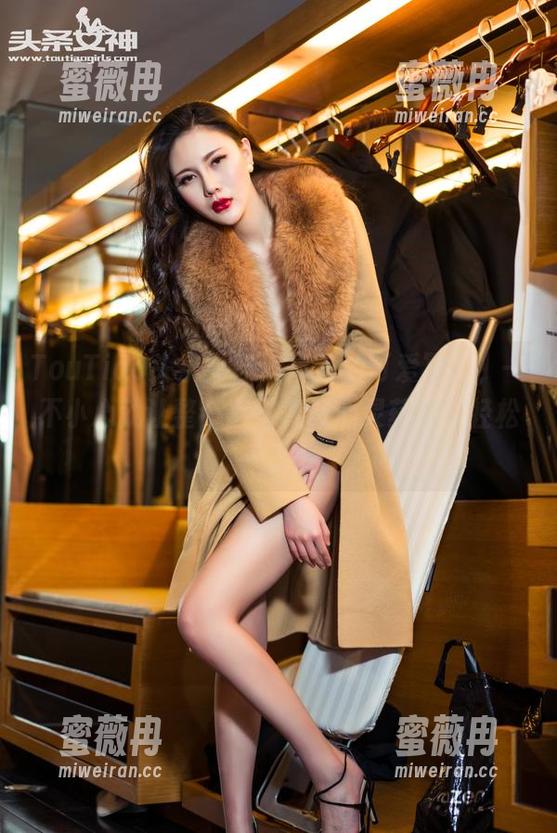 TouTiao头条女神-易阳 TouTiao头条女神 - 易阳的可爱写真,一不小心就让整个套图变成心灵药丸,轻松一击!