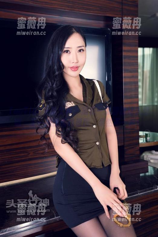 TouTiao头条女神-王一涵 TouTiao头条女神 - 随便一张都能让人想婚,王一涵的婚纱原图,果然不一样!