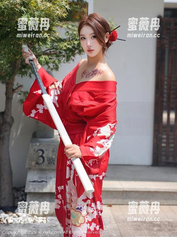 Xiuren秀人网-Elise谭晓彤 Xiuren秀人网 - 沉迷于Elise谭晓彤的泳衣作品,被这个身材打击到深渊...