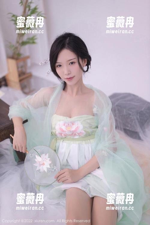 Xiuren秀人网-Elise谭晓彤 Xiuren秀人网 - 最新自拍图册,这次Elise谭晓彤跟风起舞,你敢看吗?