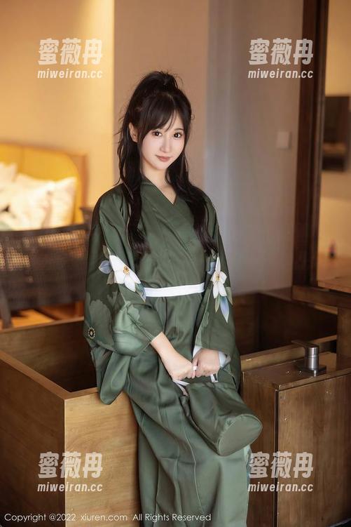 Xiuren秀人网-奶瓶土肥圆 Xiuren秀人网 - 难得的“奶瓶土肥圆”,在天台的写真值得我一遍又一遍地把它放到网盘里。