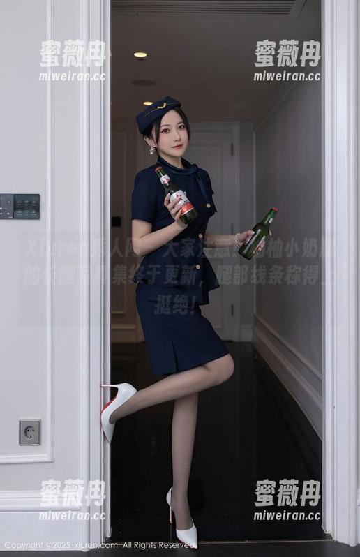 Xiuren秀人网-柚柚小奶瓶 Xiuren秀人网 - 大家注意!柚柚小奶瓶的长腿写真集终于更新,腿部线条称得上挺绝!