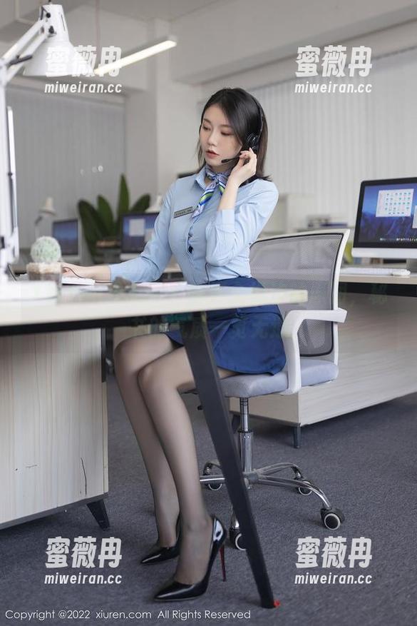 Xiuren秀人网-金悦汐 Xiuren秀人网 - 翻开金悦汐的原图,秘书的气质一览无遗