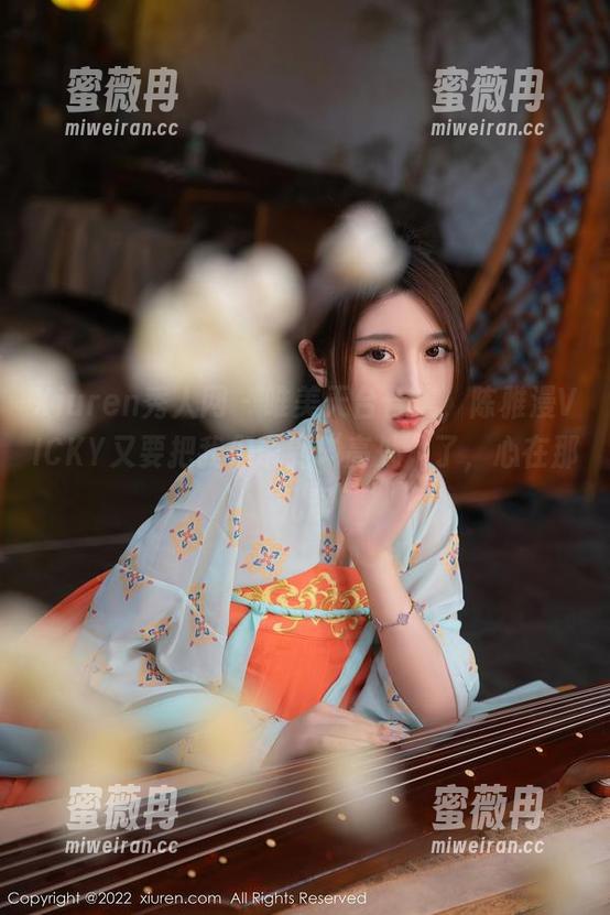 Xiuren秀人网-陈雅漫VICKY Xiuren秀人网 - 唯美天台合集,陈雅漫VICKY又要把我们带到“高处”了,心在那儿飘