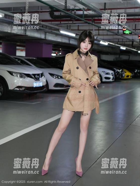 Xiuren秀人网-静颜宁 Xiuren秀人网 - 静颜宁的吊带图集,下载前请准备好防摔手机的勇气!