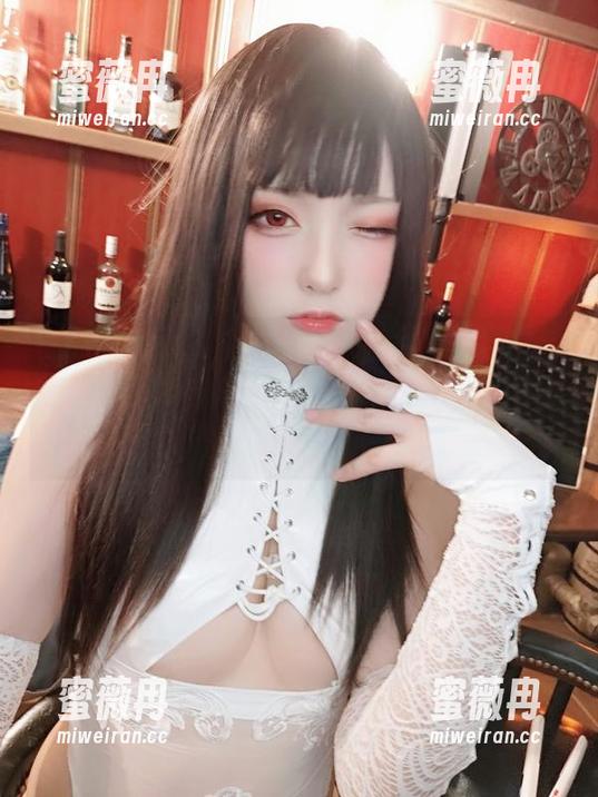 Yuki亭 在Yuki亭的双人私拍合集里,偶尔也想想,两个人的默契,好像是我方才想象中的滤镜?