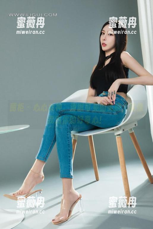丽柜-心心 丽柜 - 心心女神,清晰可见的美丽,就像我对你的好奇心!