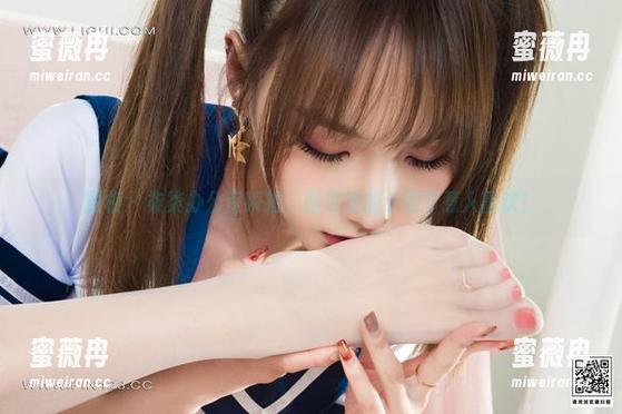 丽柜 - 柒柒办公室瞬拍，图包里的小细节惹人喜欢！