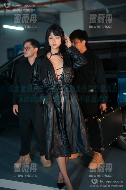 亚马逊鲶鱼 这全套图片里,亚马逊鲶鱼在浴缸里盘旋,那股洒脱感,放心,它不会溺水的。