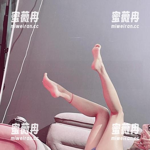 兔宝妮to 微密圈 - 兔宝妮to体操服秀:无圣光的放飞,原图让人想扑过去!