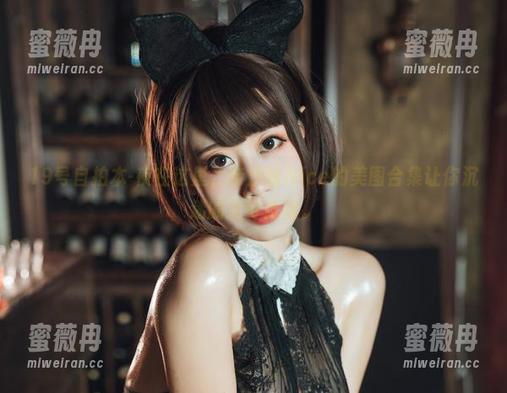 19号自拍本-夜在这里，奈汐酱Nice的美图合集让你沉迷的无可自拔。
