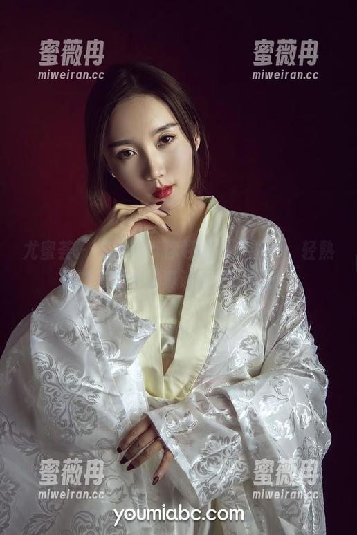 尤蜜荟-沈善熙 尤蜜荟 - 沈善熙带你领略高清图包,轻熟女的恋爱时光真让人忍俊不禁。