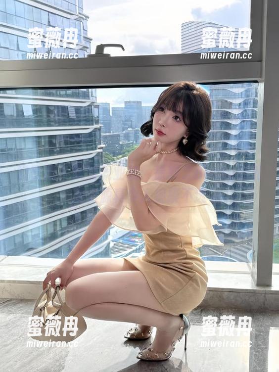 微密圈 - 玩转职业装：徐莉芝Booty的私拍资源真令人捉摸不透
