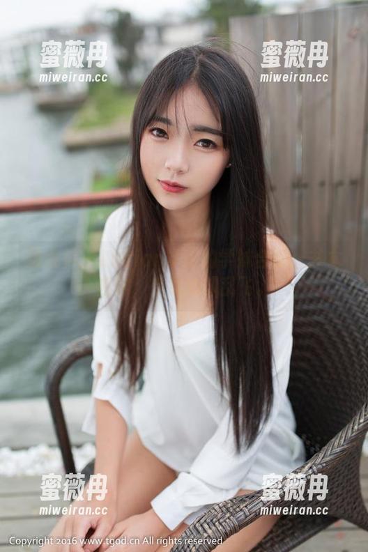 推女神-Luvian本能 推女神 - Luvian本能的学妹合集:书本在这,少女心却乱飞。