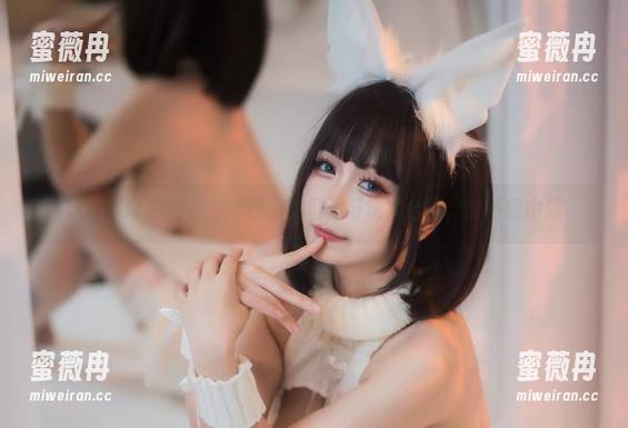 末夜787白衬衫：透视你的幻想与现实合集，信不信由你