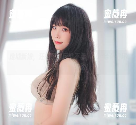 废墟新娘，汪知子的玩世不恭，cos给你破坏与美的双重体验！