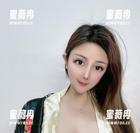 海豚baby 微密圈 - 最新海豚baby套图,丝袜的“高下立见”?