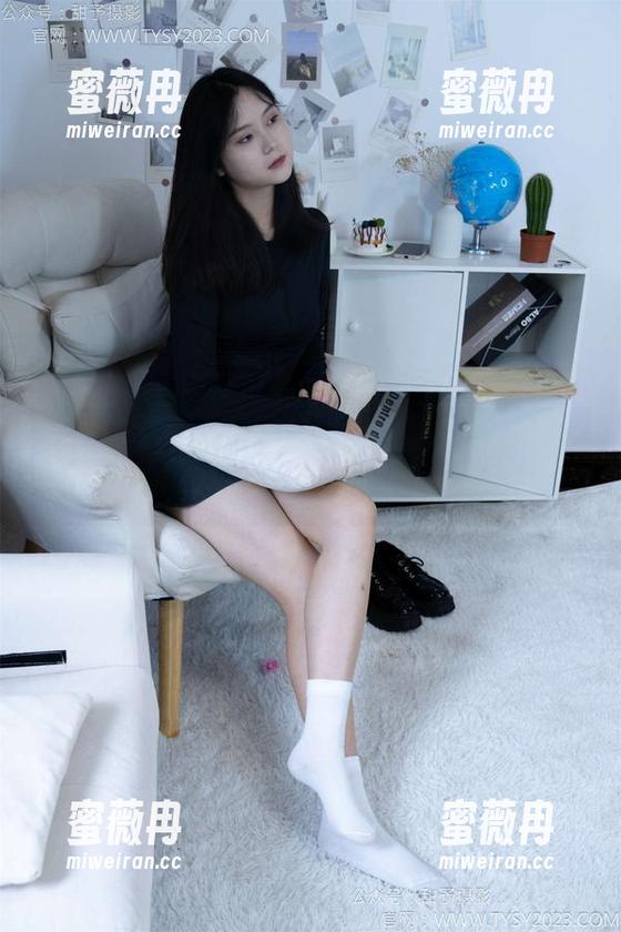 甜予摄影-小熊 甜予摄影 - 合集里的过膝白棉袜,小熊又要引发一阵热潮了吗