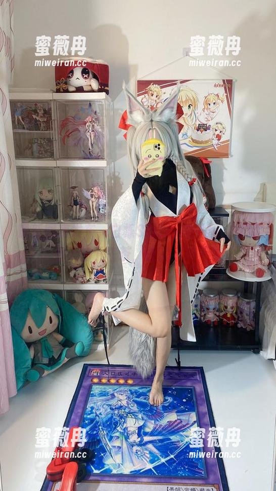 最新图库发布，白栎Shirly的礼服，恍如春天的下午茶，让人不知不觉