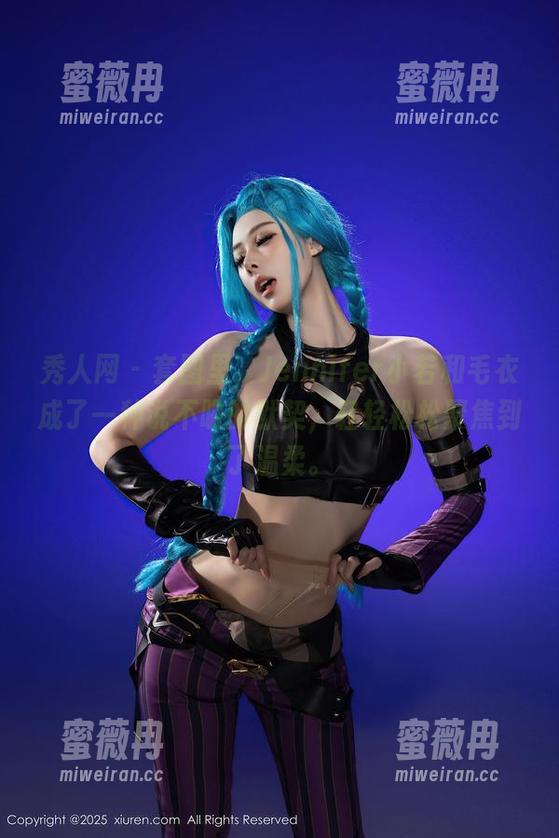 秀人网-Jennifer小若 秀人网 - 套图里,Jennifer小若和毛衣成了一种说不明的默契,轻轻松松聚焦到了温柔。