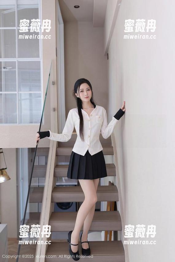 秀人网-夏诗诗Sally 秀人网 - 夏诗诗Sally擒获厨房:美图里的调皮小食材们!