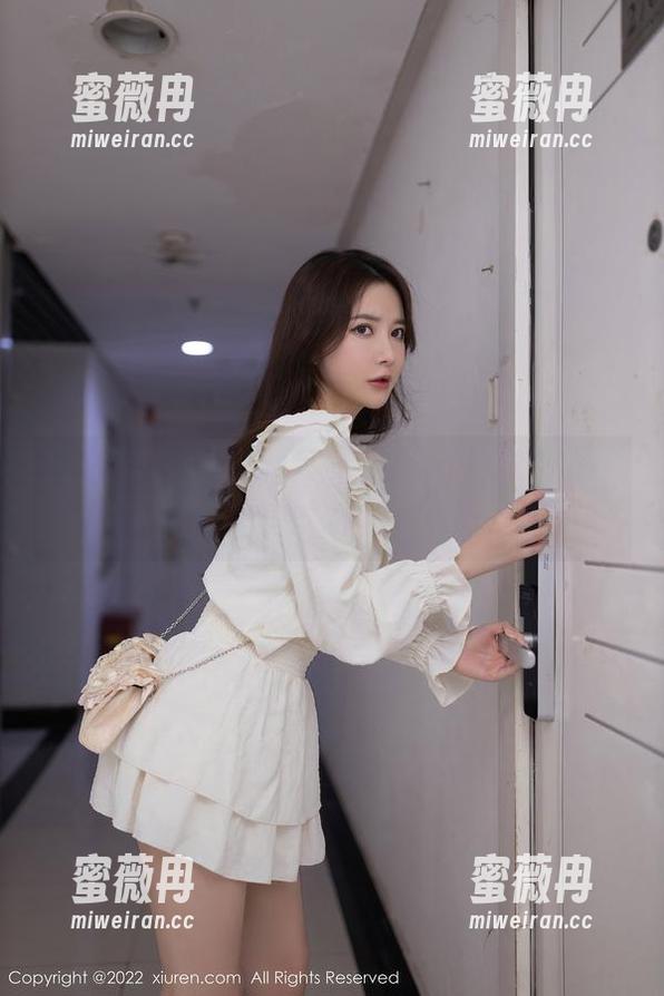 秀人网-安然 秀人网 - 免费奶牛合集:安然让你看见不一样的‘牛’事!