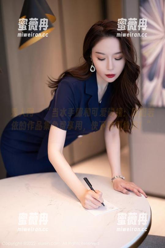 秀人网-欧阳若依 秀人网 - “当水手服和可爱碰撞:欧阳若依的作品集免费享用,快下载别偷挂!”。