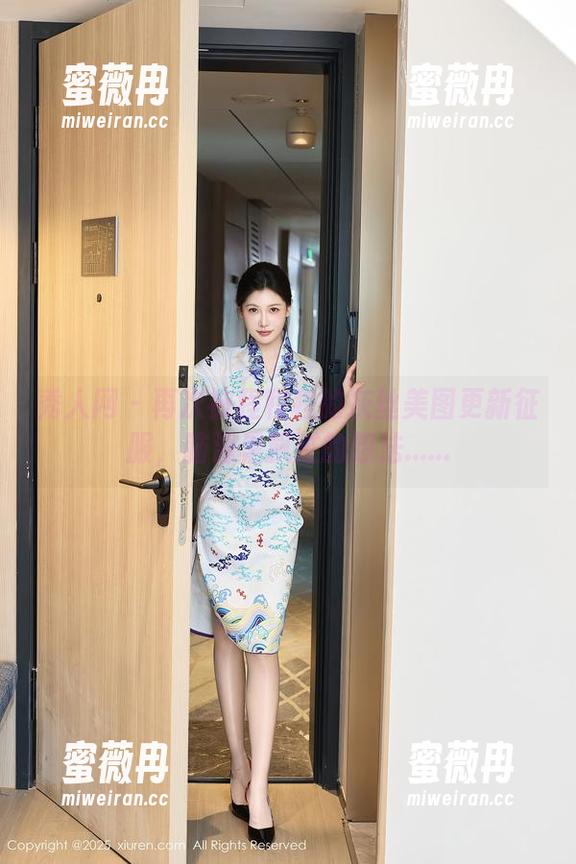 秀人网 - 再次被程程程的灰丝美图更新征服，脑海里飘过的想法......