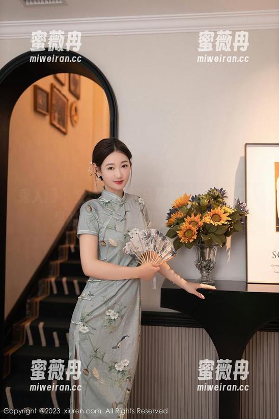 秀人网 - 金纯一的双马尾新尝试，作品集里的马尾比我头顶上还活泼！