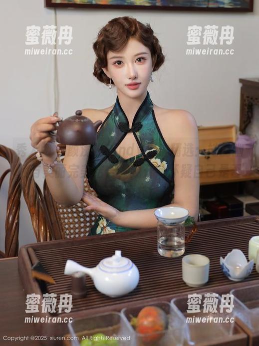 秀人网-颜浅浅Cindy 秀人网 - 颜浅浅Cindy旅拍精选:她的幽默与美丽完美结合,我开始怀疑自己是否也有这项技能!