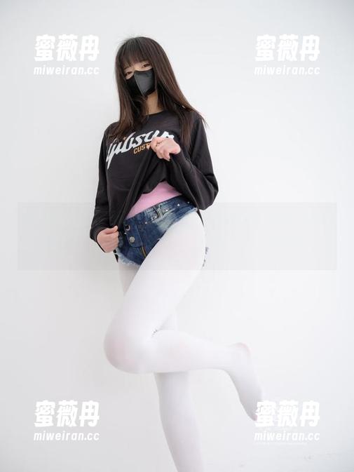 紧急企划 - 每张图片都是樱樱樱可的黑白棋局，在线变身玩家，抢先出招吧！