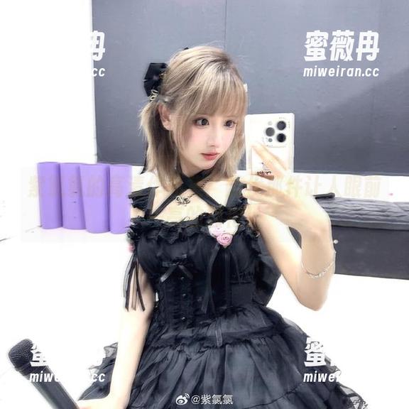 紫氯氯的高清作品集：能代那件让人眼前一亮的旗袍！