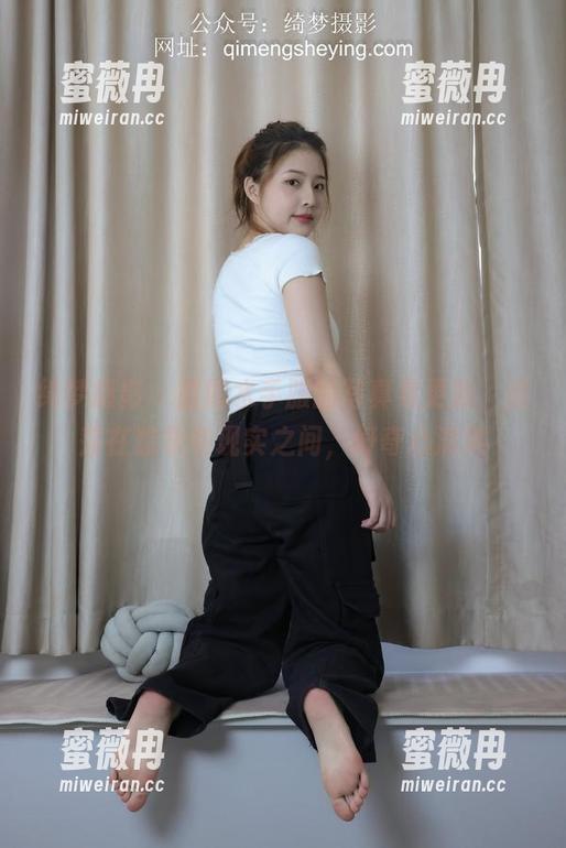 绮梦摄影-露露 绮梦摄影 - 露露水手服的写真集更新,游荡在想象和现实之间,好奇心满满