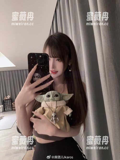 看腐团儿Ikaros的蒂法美图就好想说，时间也太不够用！