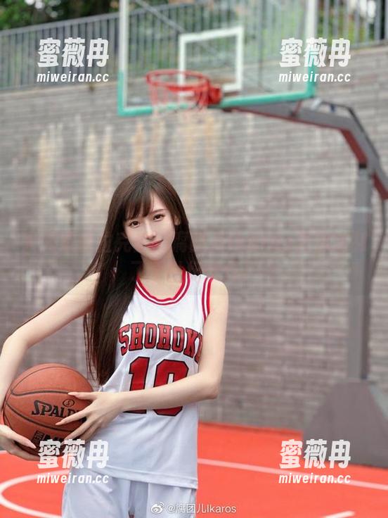 腐团儿Ikaros 大元素使拉克丝:腐团儿Ikaros为你定制了个世纪佳作!