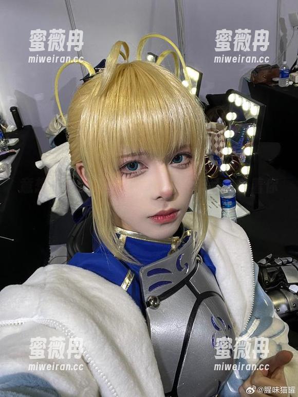 意想不到的浴室：腥味猫罐作品集等着你去下载