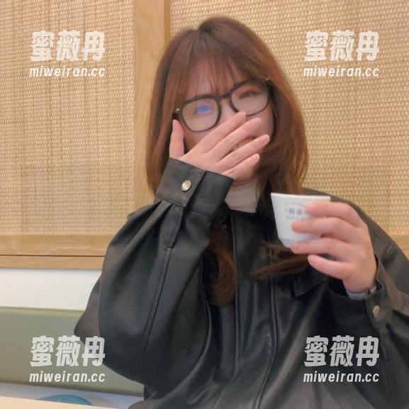 闪月半 吻别现实,闪月半的婚礼就靠这个cos图包入梦了!