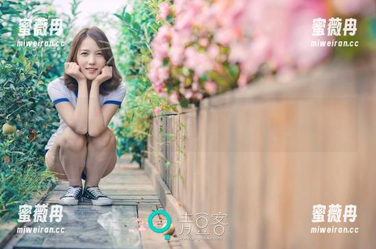 青豆客 - 认真看黄可christine的体操服写真——原图都点燃了我的想象。