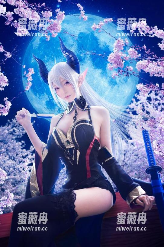 更新警报！青青子Js的体操服作品上线，姿势美到我想给个赞便罢！
