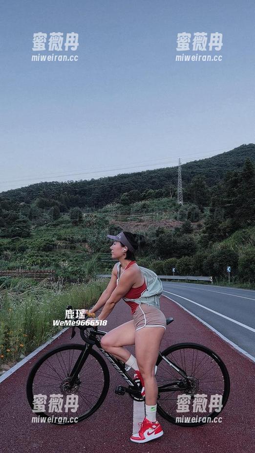 微密圈 - 图包来袭！鹿瑶的校园心头肉，聊聊她的‘心事’！