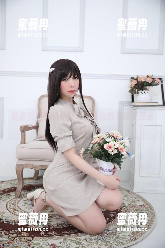 最新图库中的鹿野希，厨娘的灵魂是想暴走吗？